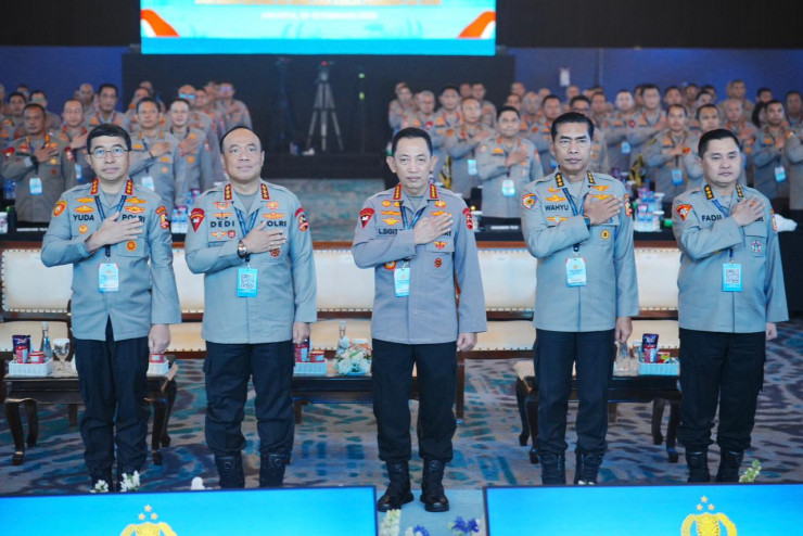 Beri Arahan di Rapim Polri Kapolri Tegaskan Dukung Kawal Penuh Program Pemerintah