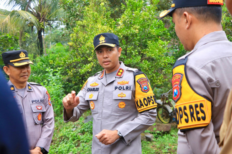 Gelorakan Swasembada Pangan, Kapolres Ngawi Beri Motivasi Petani Edamame