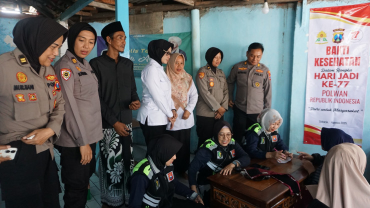 Peringati 77 Tahun Polwan, Polresta Sidoarjo Peduli Kesehatan Masyarakat