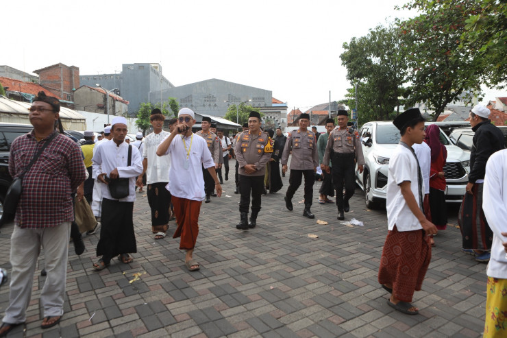 Polres Pelabuhan Tanjungperak Libatkan 209 Personel Layani Haul Ke 549 Sunan Ampel